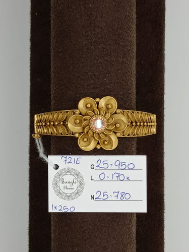 DESIGNER GOLD BRACELET