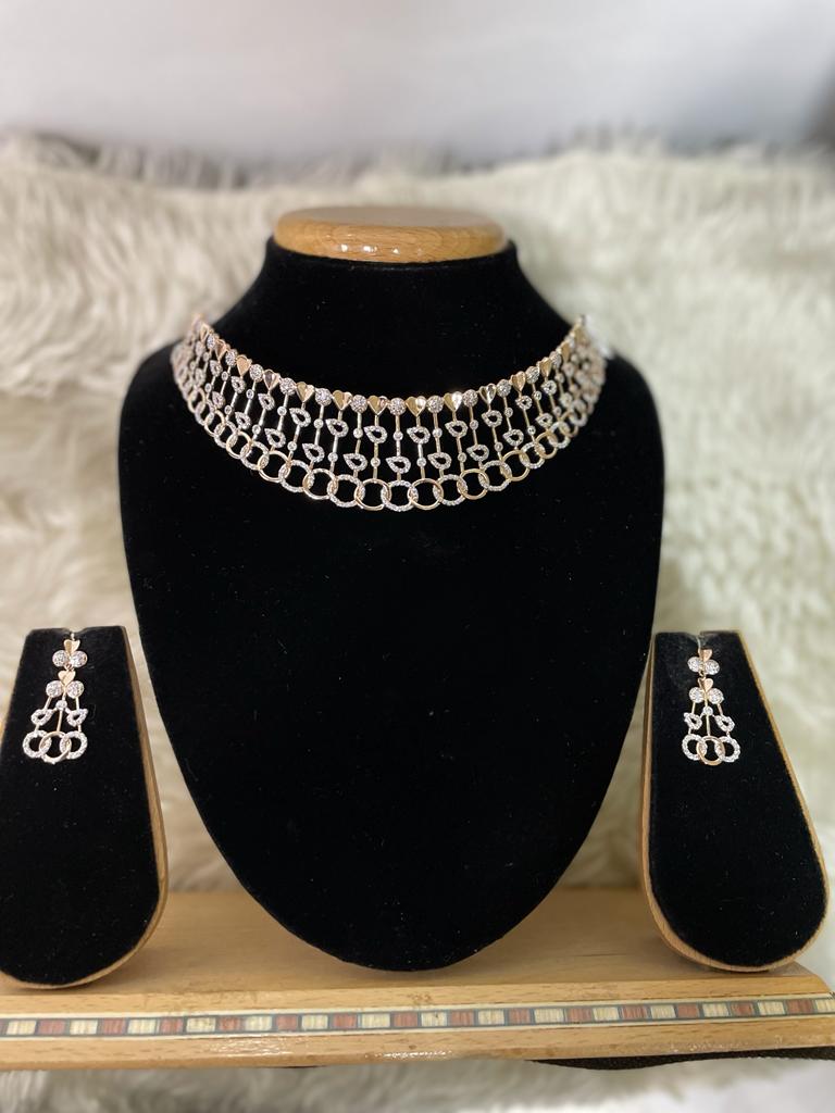DESIGNER GOLD STONE SET