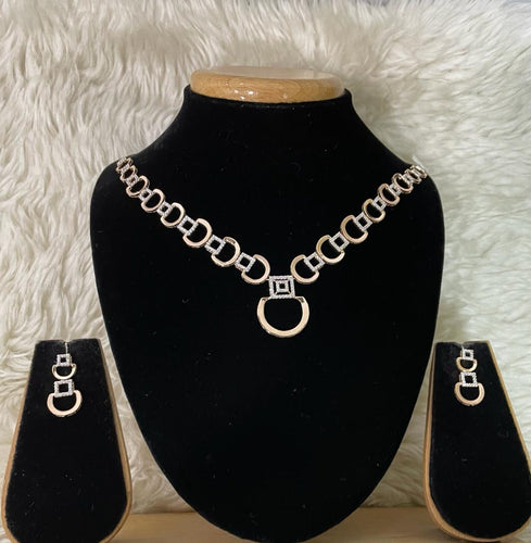 DESIGNER GOLD STONE SET