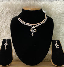 Load image into Gallery viewer, DESIGNER GOLD STONE SET