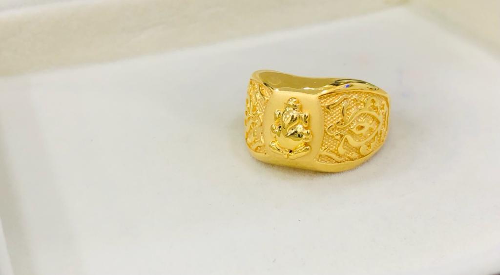 DESIGNER GOLD RING FOR MEN