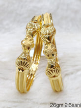 Load image into Gallery viewer, Gold Bengle