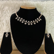 Load image into Gallery viewer, DESIGNER GOLD STONE SET