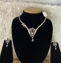 Load image into Gallery viewer, DESIGNER GOLD STONE SET