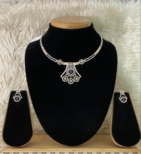 Load image into Gallery viewer, DESIGNER GOLD STONE SET