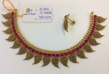 Load image into Gallery viewer, antique gold necklace