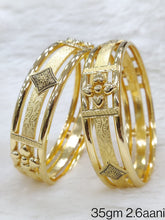 Load image into Gallery viewer, Gold Bangle