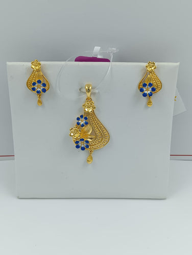GOLD STONE PENDANT SET