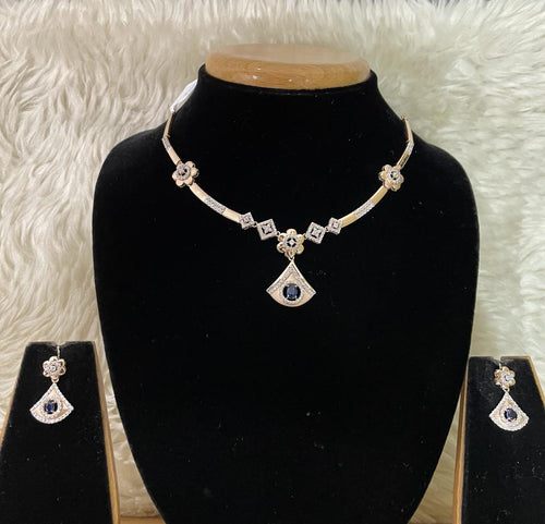 DESIGNER GOLD STONE SET