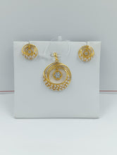 Load image into Gallery viewer, GOLD STONE PENDANT SET