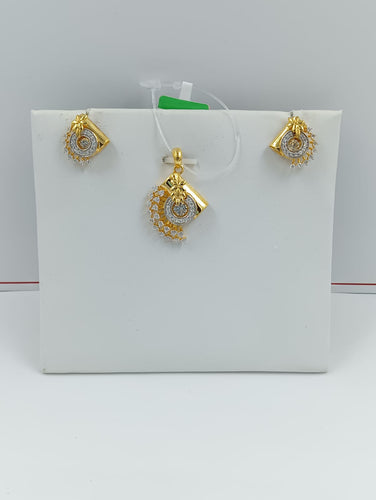 GOLD STONE PENDANT SET