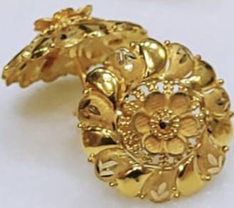 GOLD EARRING