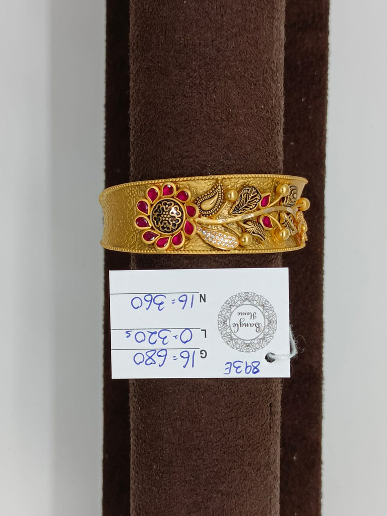 DESIGNER GOLD BRACELET