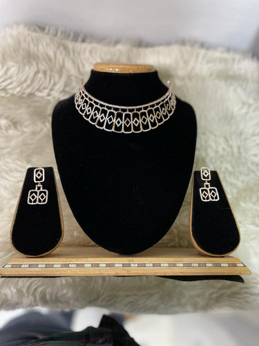 DESIGNER GOLD STONE SET